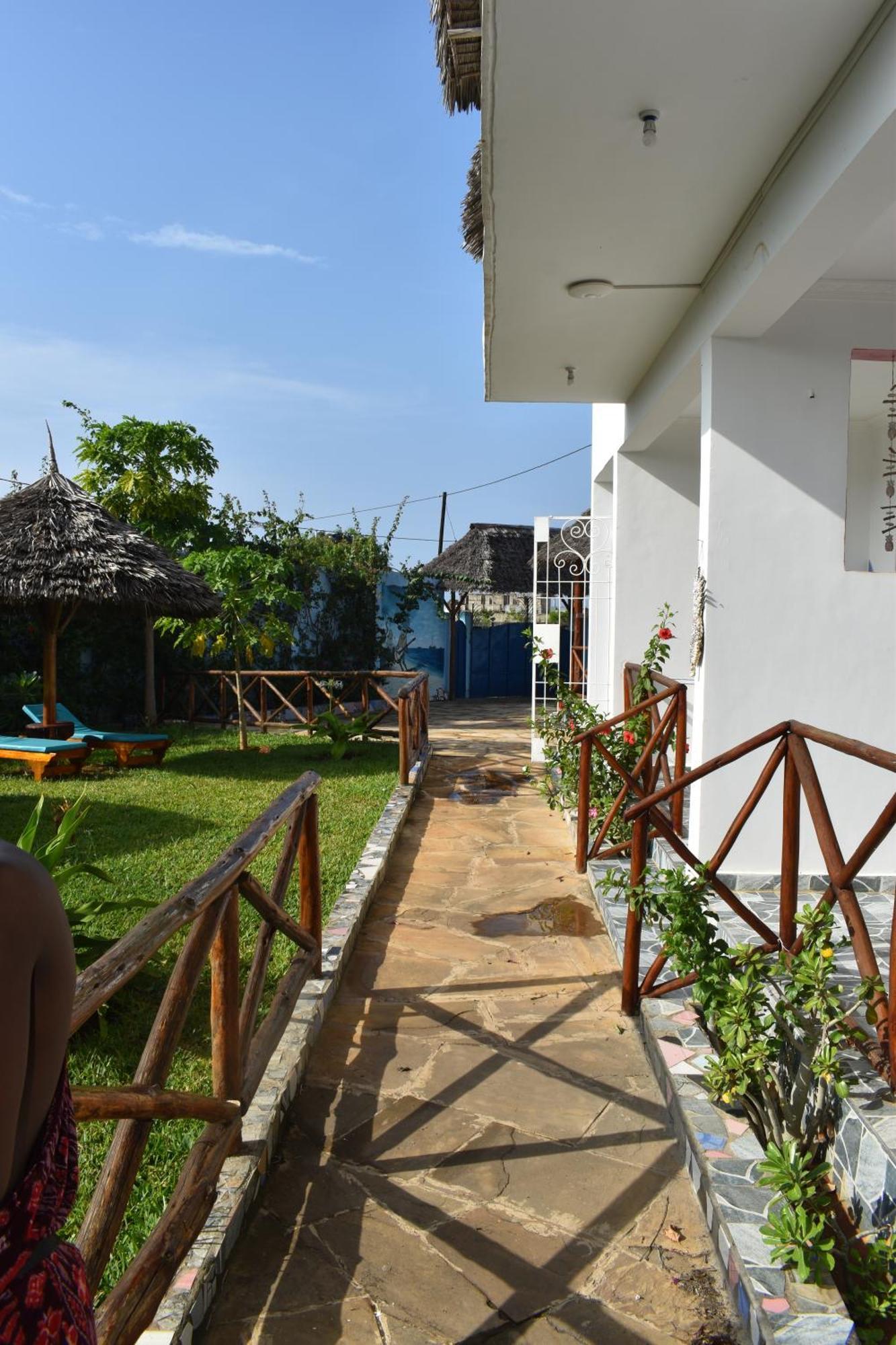 Pineapple House Bed & Breakfast Nungwi Eksteriør bilde