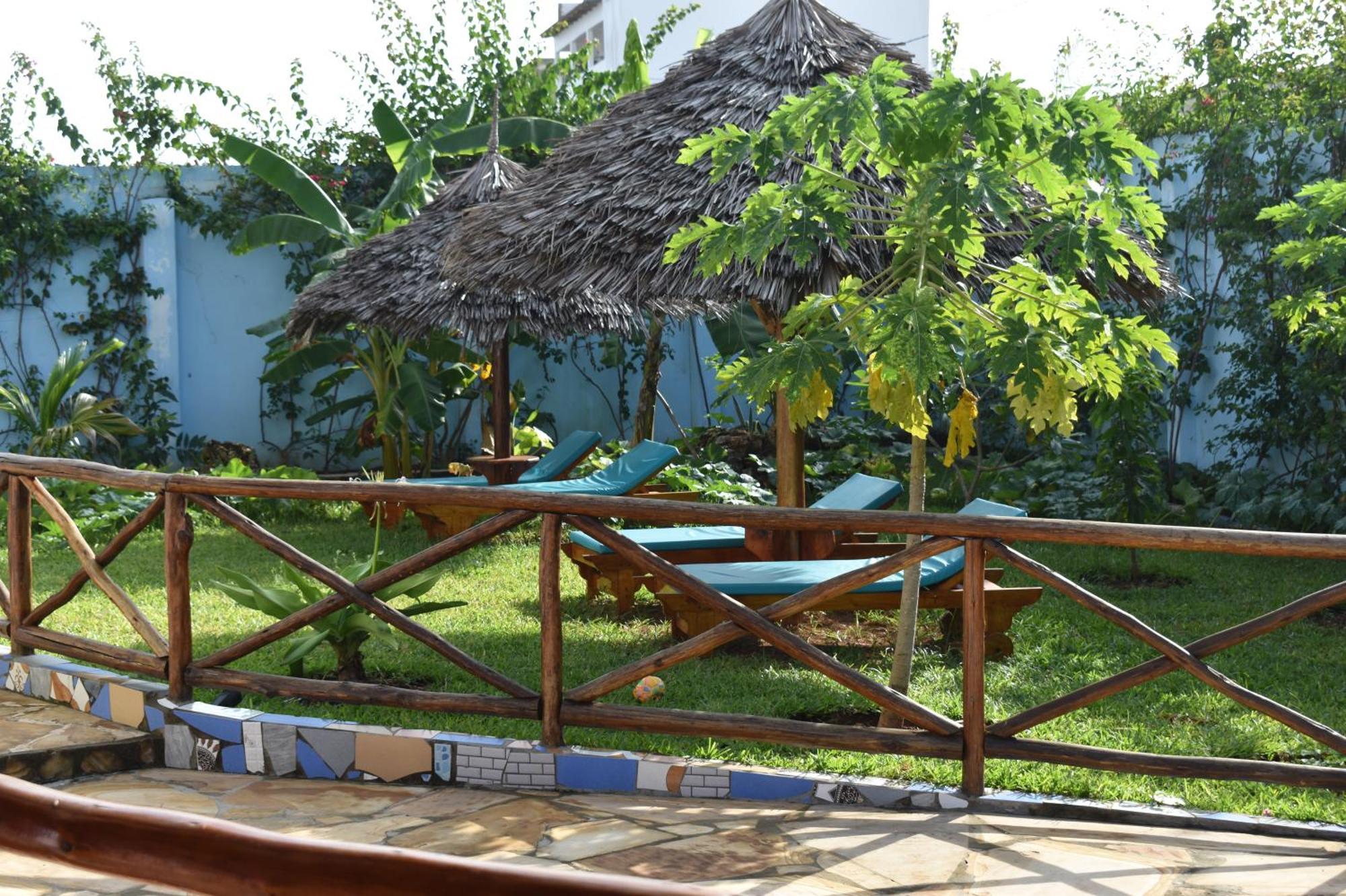 Pineapple House Bed & Breakfast Nungwi Eksteriør bilde